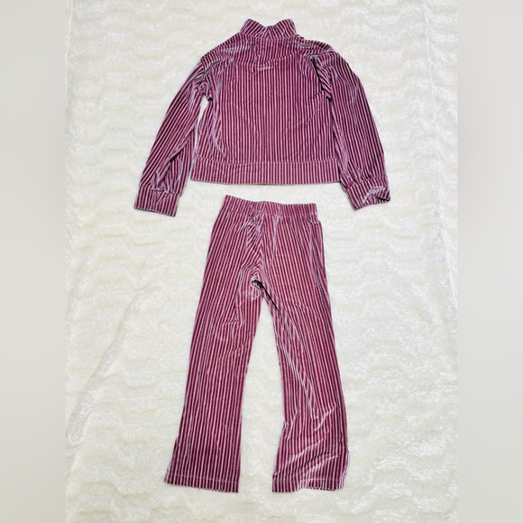 Nike Little Kids' 2-Piece Cozy Rib Track Set in Purple Size 5 - Picture 4 of 9